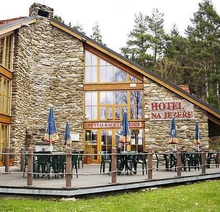 Hotel Na Jezere Horní Planá Esterno foto
